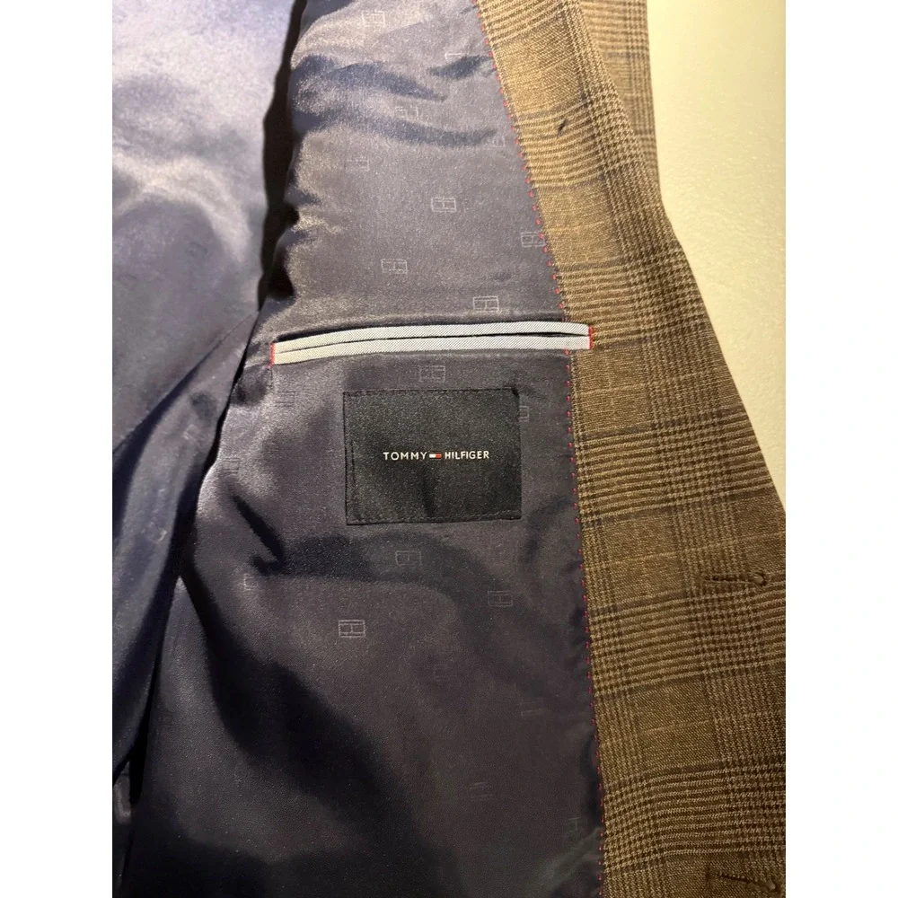 Tommy Hilfiger Mens 48R Brown Glen Plaid Two Button Blazer Sport Coat Jacket